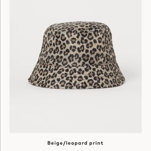 H&M leopard print bucket hat